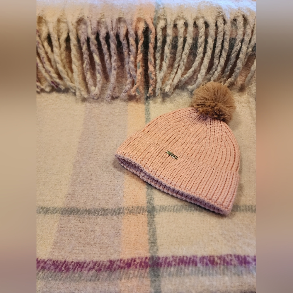 Steve Madden Stocking Hat and Scarf Set
